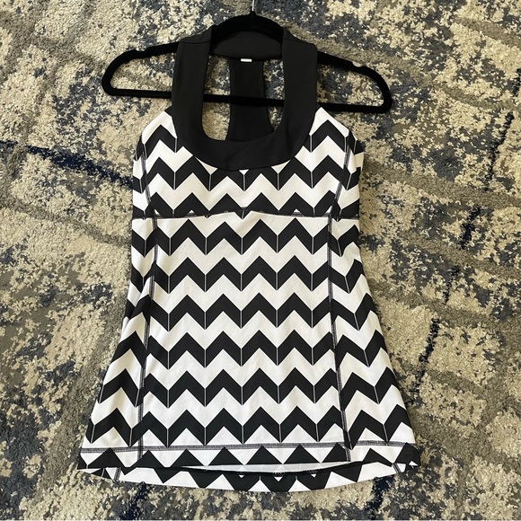 Lululemon Scoop Neck Tank Size 6 - Picture 6 of 10